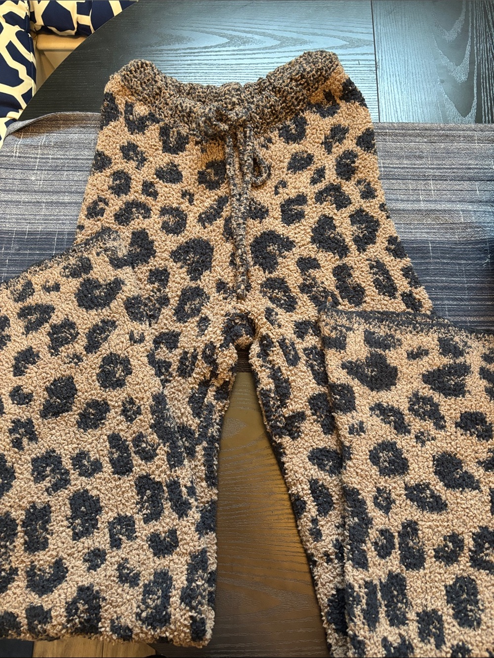 SKIMS Leopard Sherpa Joggers - Black & Tan